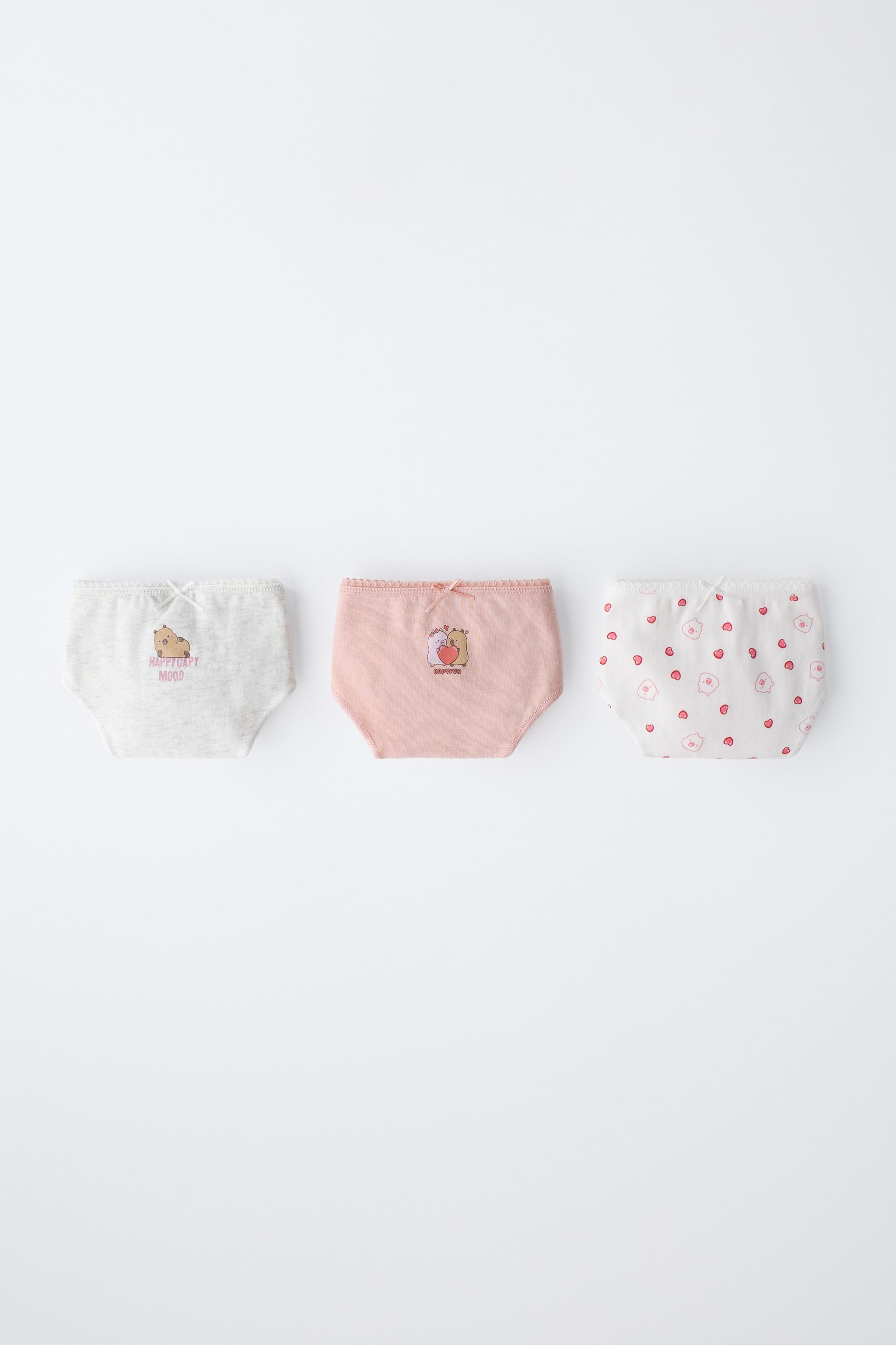 AGES 6-14 / THREE-PACK OF CAPYBARA CAPYFUN © UNDERWEAR